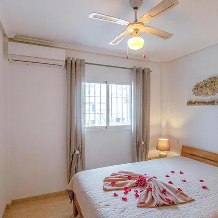 4 Bedroom Lovely In Orihuela Costa Holiday home *