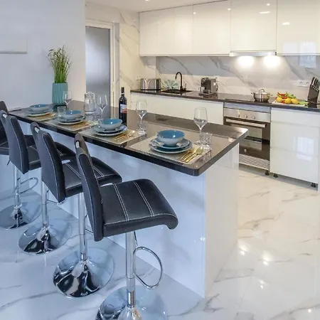 Holiday home 4 Bedroom Lovely In Orihuela Costa