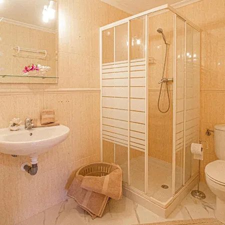 Holiday home 4 Bedroom Lovely In Orihuela Costa Dehesa de Campoamor (Orihuela Costa)