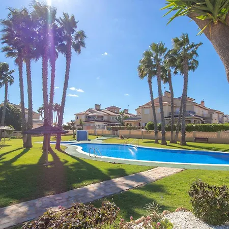 4 Bedroom Lovely In Orihuela Costa *